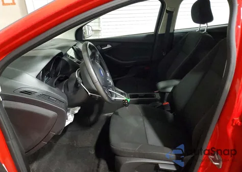 2017 Ford Focus Sel z USA, uszkodzony, nr VIN 1FADP3M25HL266883